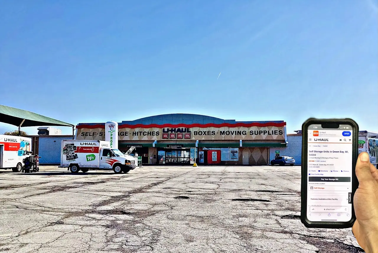 Self-Storage at U-Haul, RV storage in Green Bay
