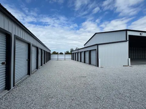 Finish Line Storage in Palmetto, FL