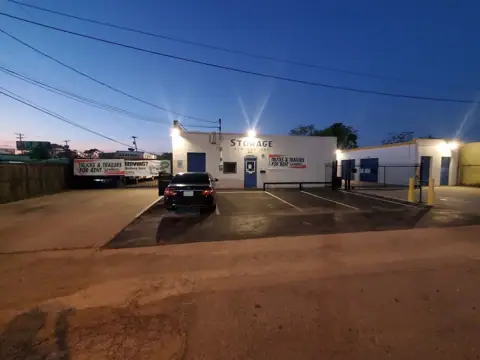 Absolute Self Storage at Maddox photo 2