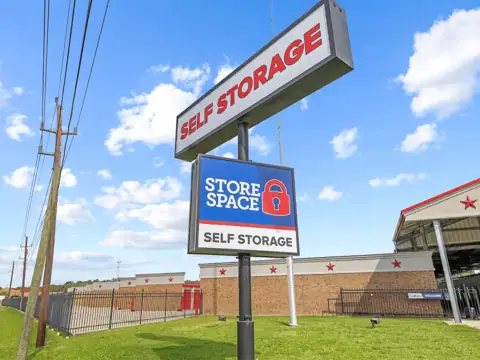 Store Space Self Storage photo 2