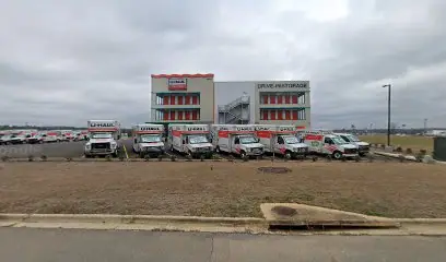 Self-Storage at U-Haul, RV storage in Cottondale