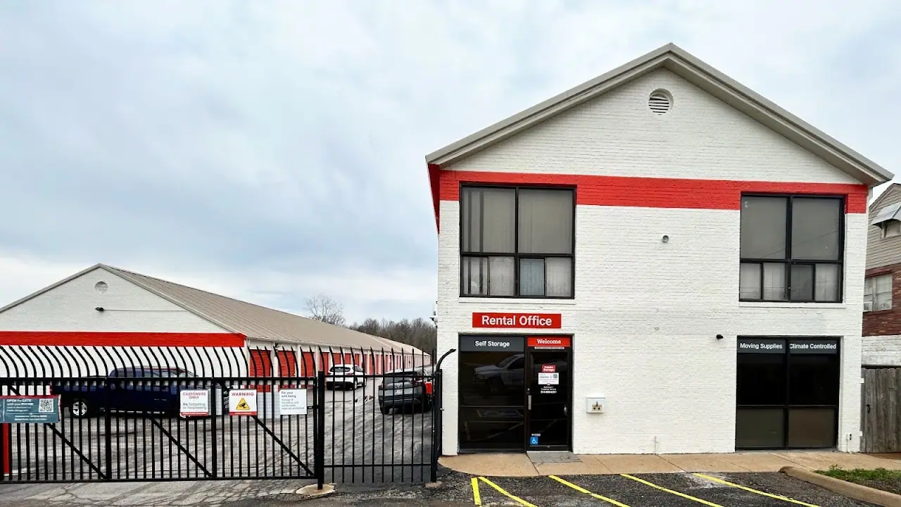Public Storage, RV storage in St. Louis