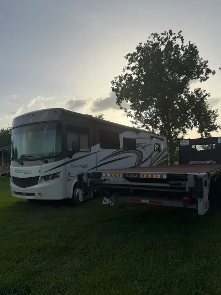 Bahay Kubo Cars, Trailers, RV & Boats, RV storage in Richmond