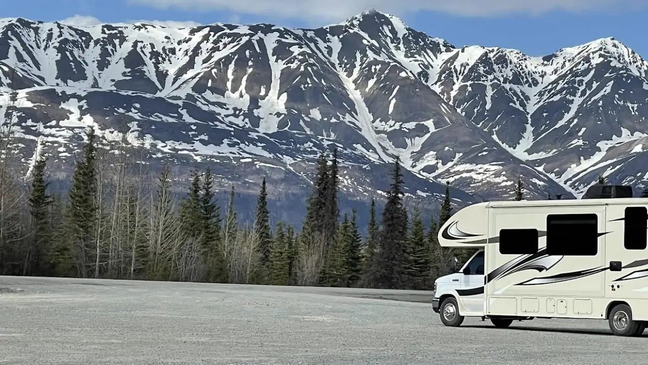 Alaska Recreational Storage, RV storage in Anchorage