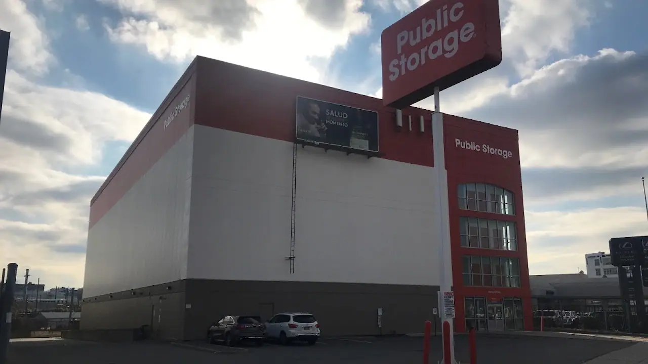 Public Storage, RV storage in Long Island City