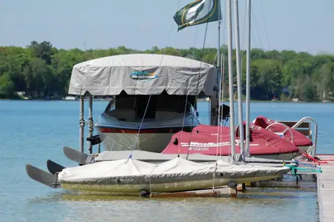 Smiley's Boat Service and Storage photo 2