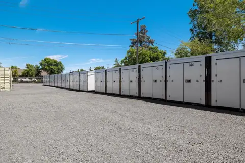 Blue Elephant Storage - Scott Street photo 3