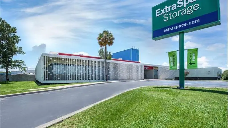Extra Space Storage, RV storage in Elmwood