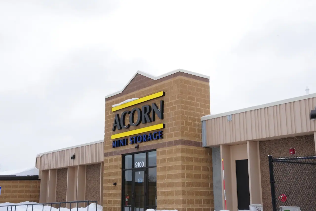Acorn Mini Storage, RV storage in Bloomington