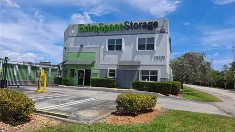 Extra Space Storage in Miami, FL