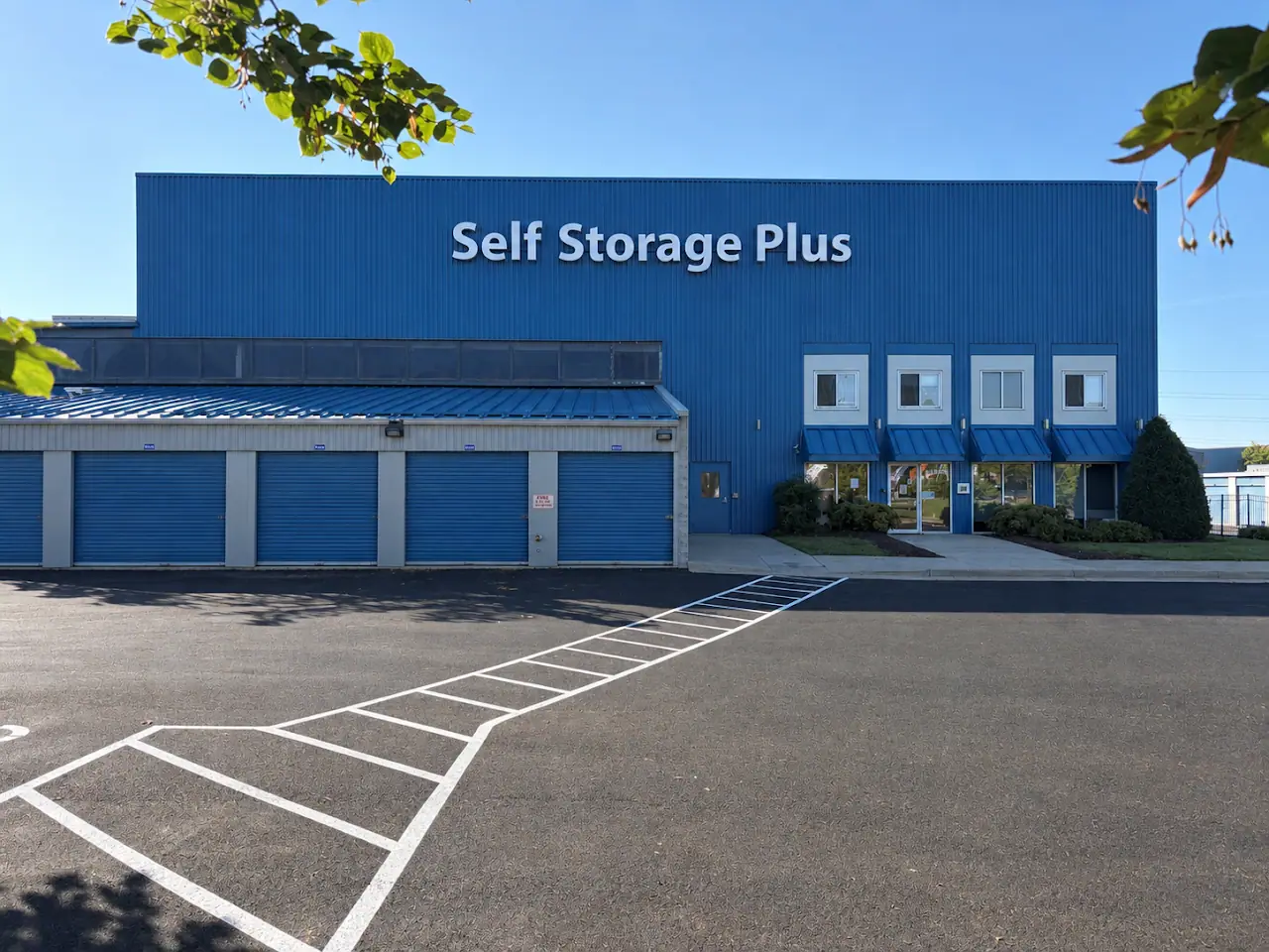 Air N' Space Self Storage, RV storage in Chantilly