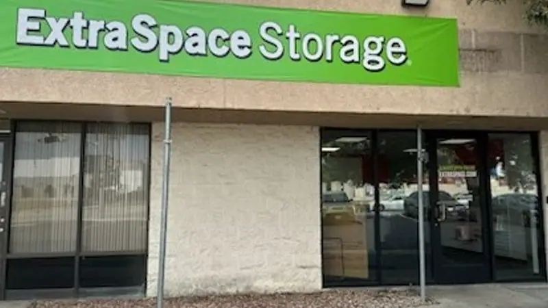 Extra Space Storage, RV storage in Walnut