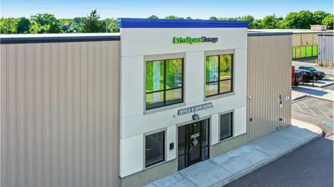 Extra Space Storage in Southampton, NY