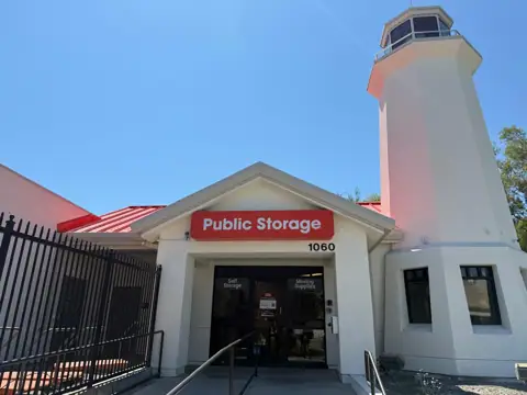 Public Storage photo 2