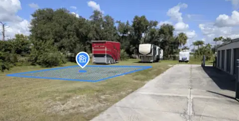 Neighbor RV & Car Storage photo 3