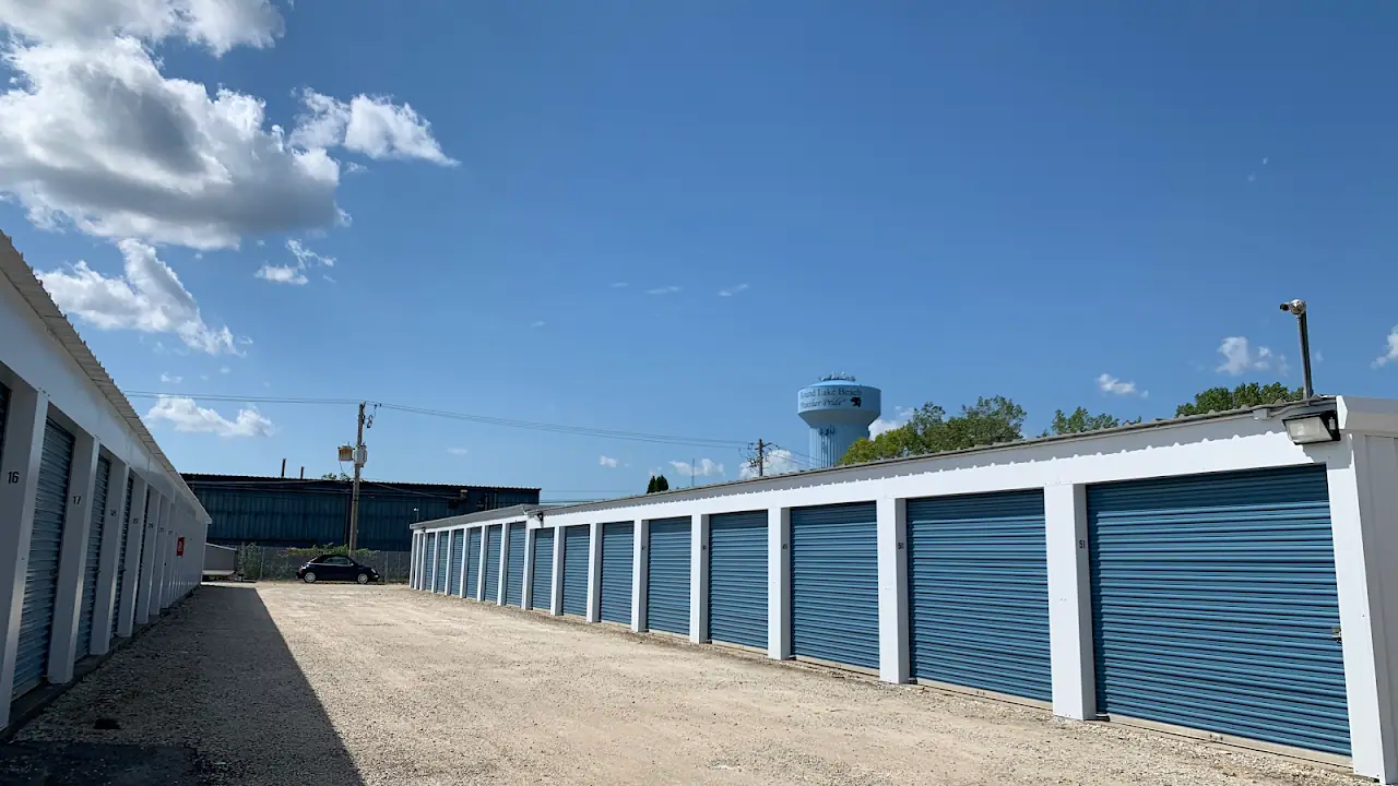 AAA Safety Storage, RV storage in Round Lake