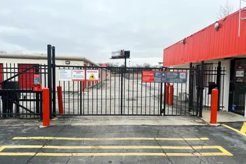 Public Storage photo 2