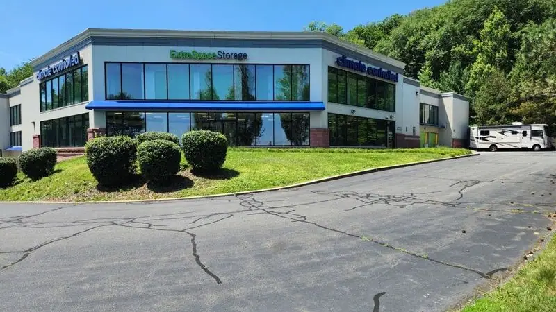 Extra Space Storage, RV storage in Bristol