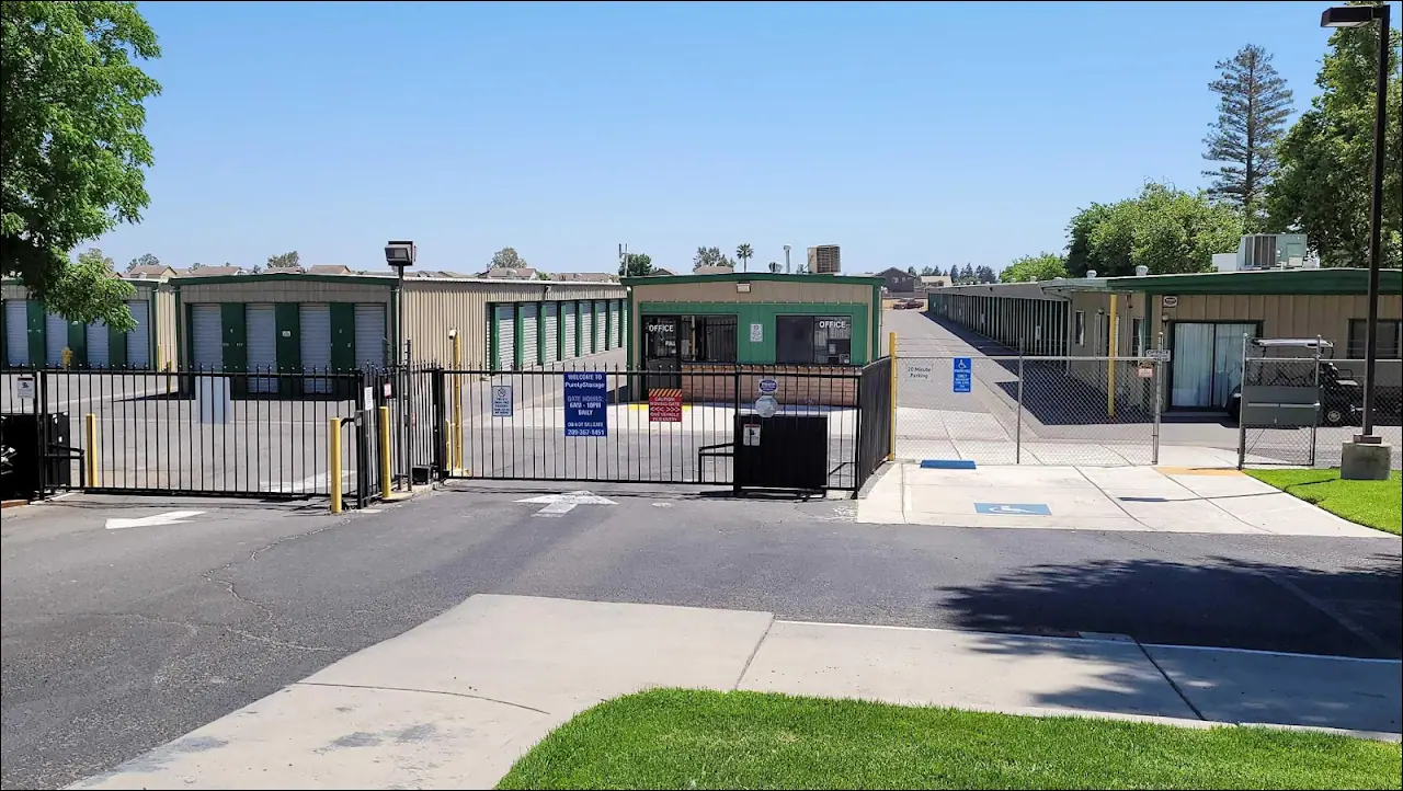 Purely Storage, RV storage in City of Atwater