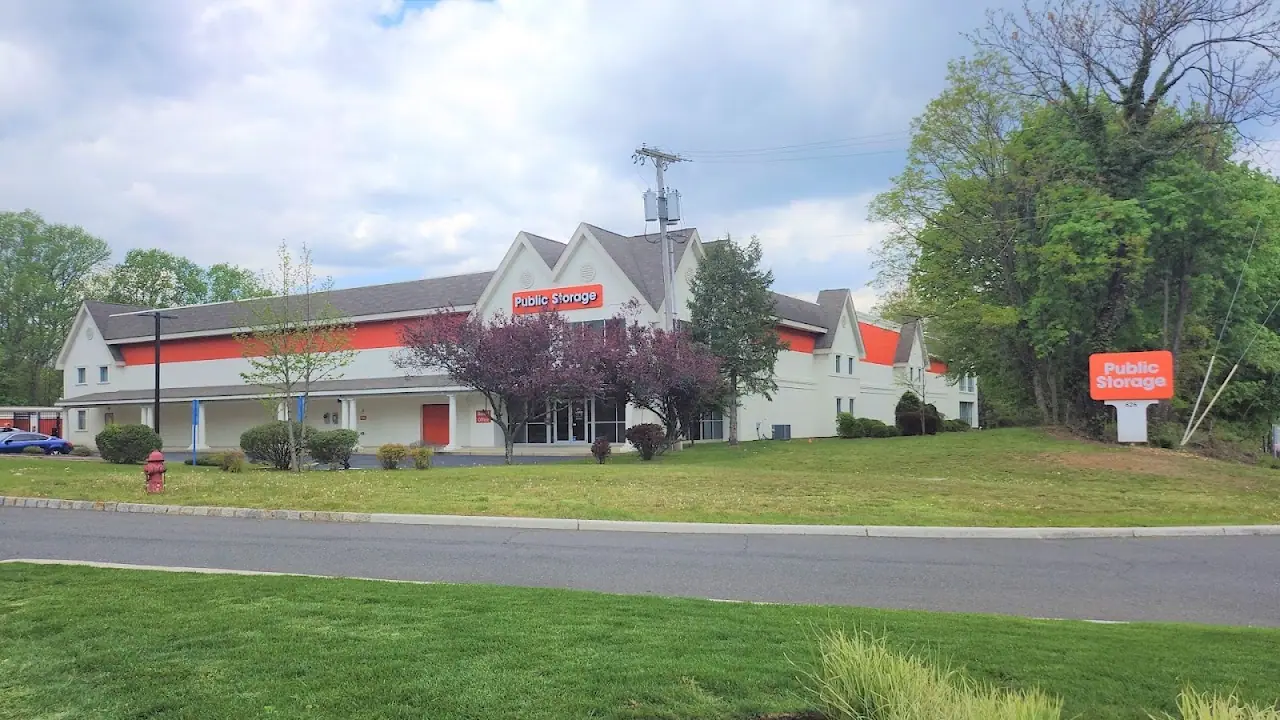 Public Storage, RV storage in Middletown Township