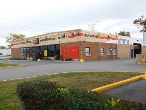 Self-Storage at U-Haul in Morton Grove, IL