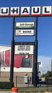 Self-Storage at U-Haul in Dallas, TX