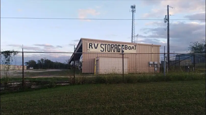 Hilltop Storage, RV storage in Seguin
