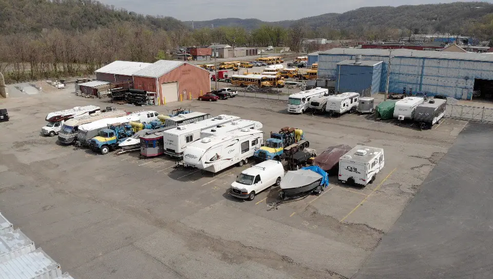 Isbir Industrial Storage Space, RV storage in Elizabeth