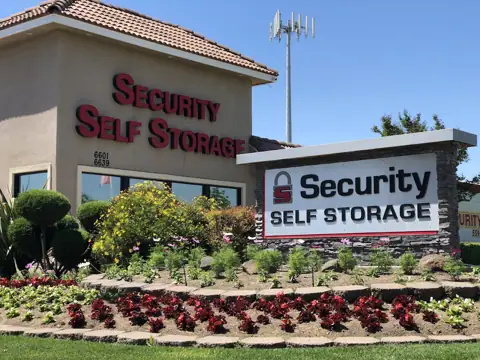 Security Self Storage in Visalia, CA