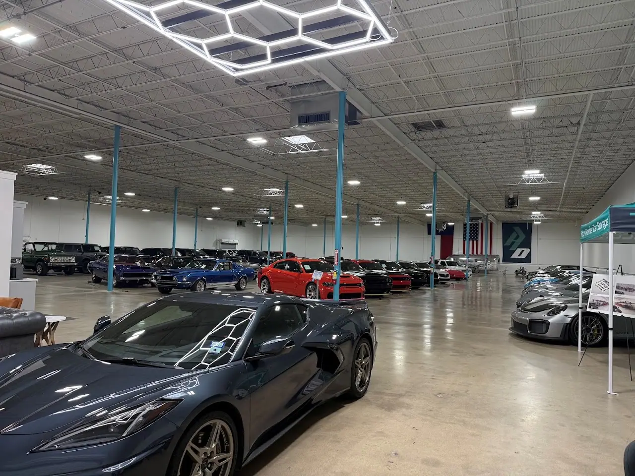 The Auto Den Dallas, RV storage in Dallas
