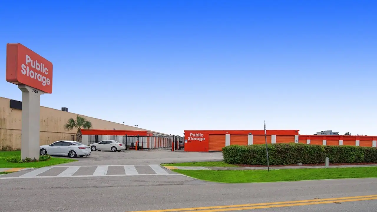 Public Storage, RV storage in Hialeah