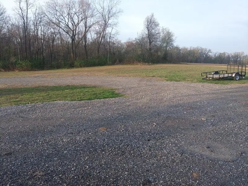 Freeman spur rd RV and boat storage, RV storage in West Frankfort