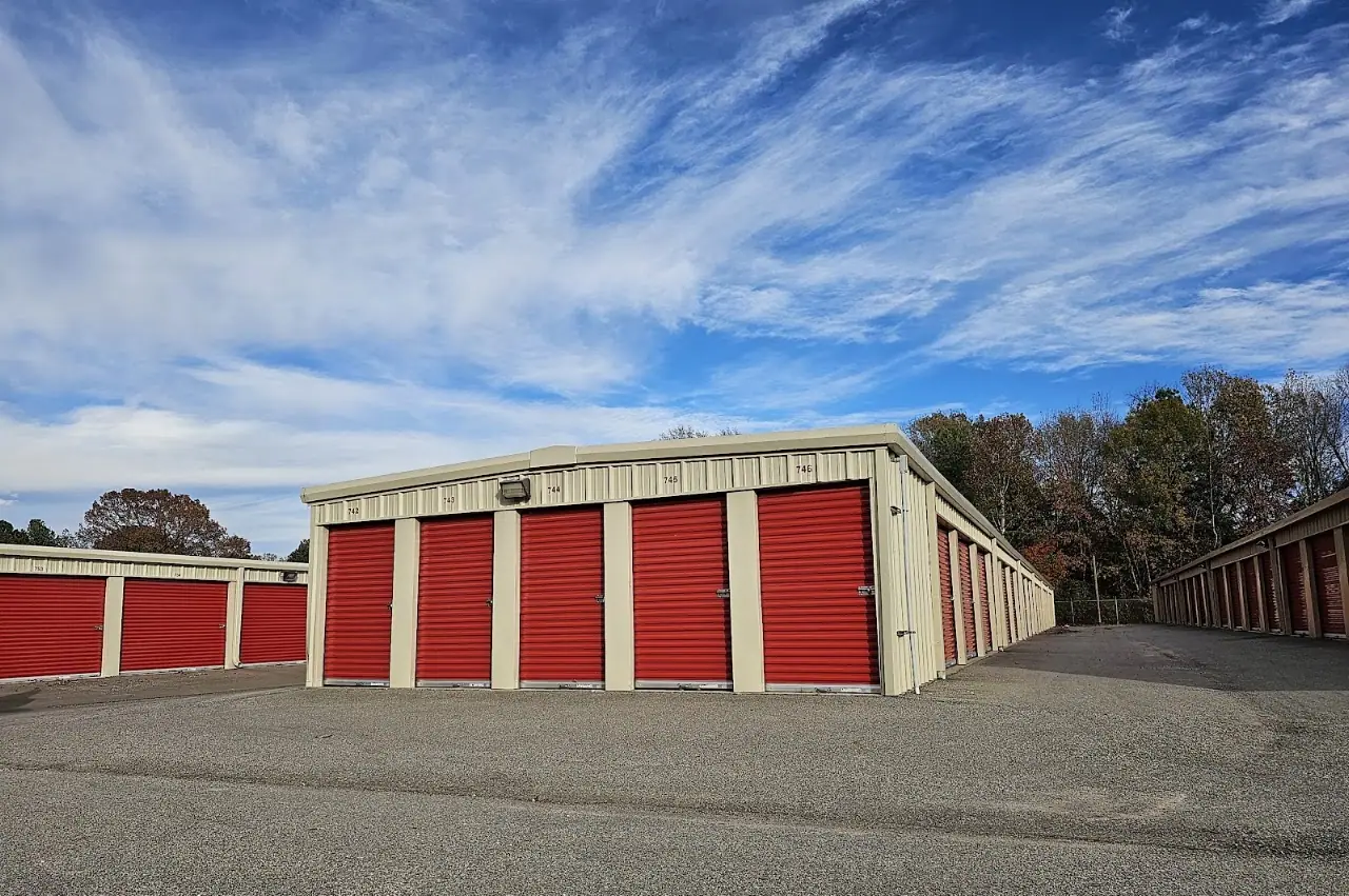 AAA Safe Storage, RV storage in Milan