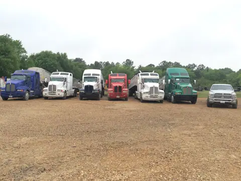 Fulshear Simonton Parking Storage photo 2