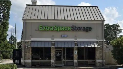 Extra Space Storage in Kingwood, TX