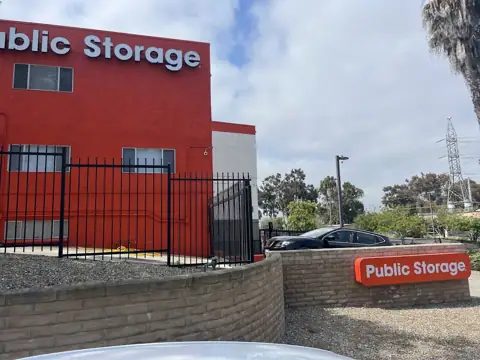 Public Storage photo 2