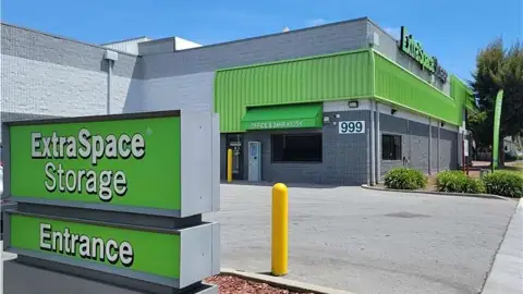 Extra Space Storage in East Palo Alto, CA