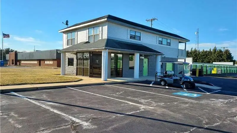 Extra Space Storage, RV storage in Newark