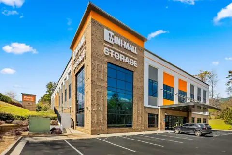 Mini Mall Storage photo 3