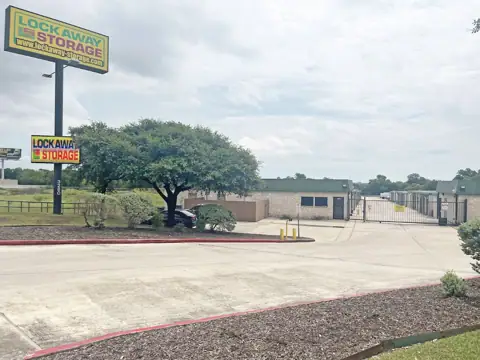 Lockaway Storage in San Antonio, TX