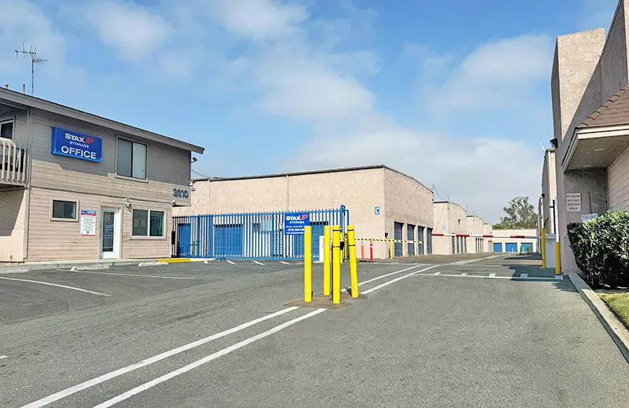 StaxUP Storage, RV storage in San Ysidro