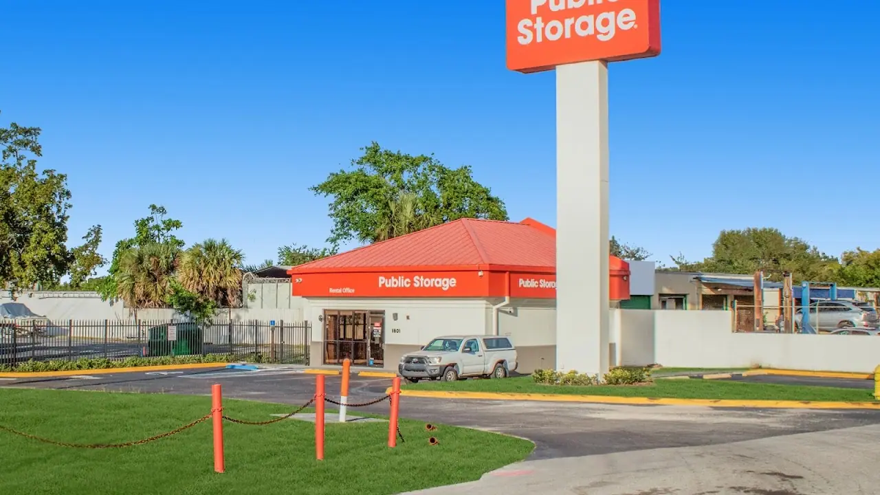 Public Storage, RV storage in Lantana