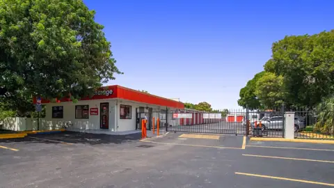 Public Storage photo 2