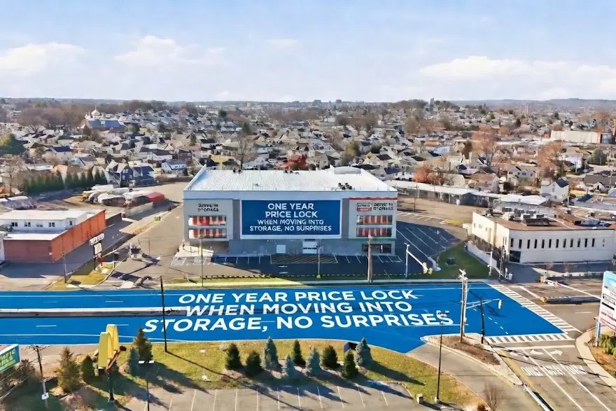Self-Storage at U-Haul, RV storage in Saddle Brook