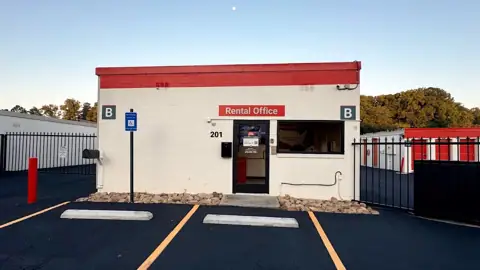 Public Storage photo 2