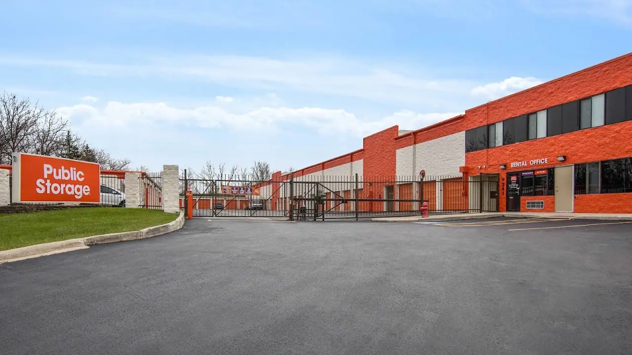 Public Storage, RV storage in Burr Ridge