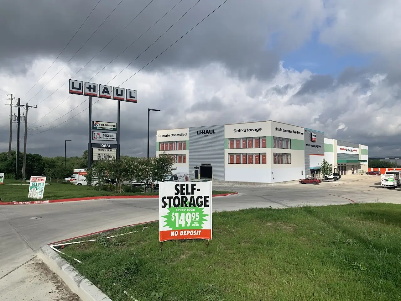 Self-Storage at U-Haul, RV storage in San Antonio