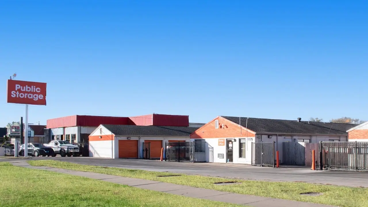 Public Storage, RV storage in Wichita