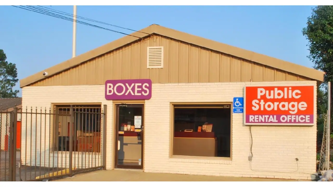 Public Storage, RV storage in East Ridge