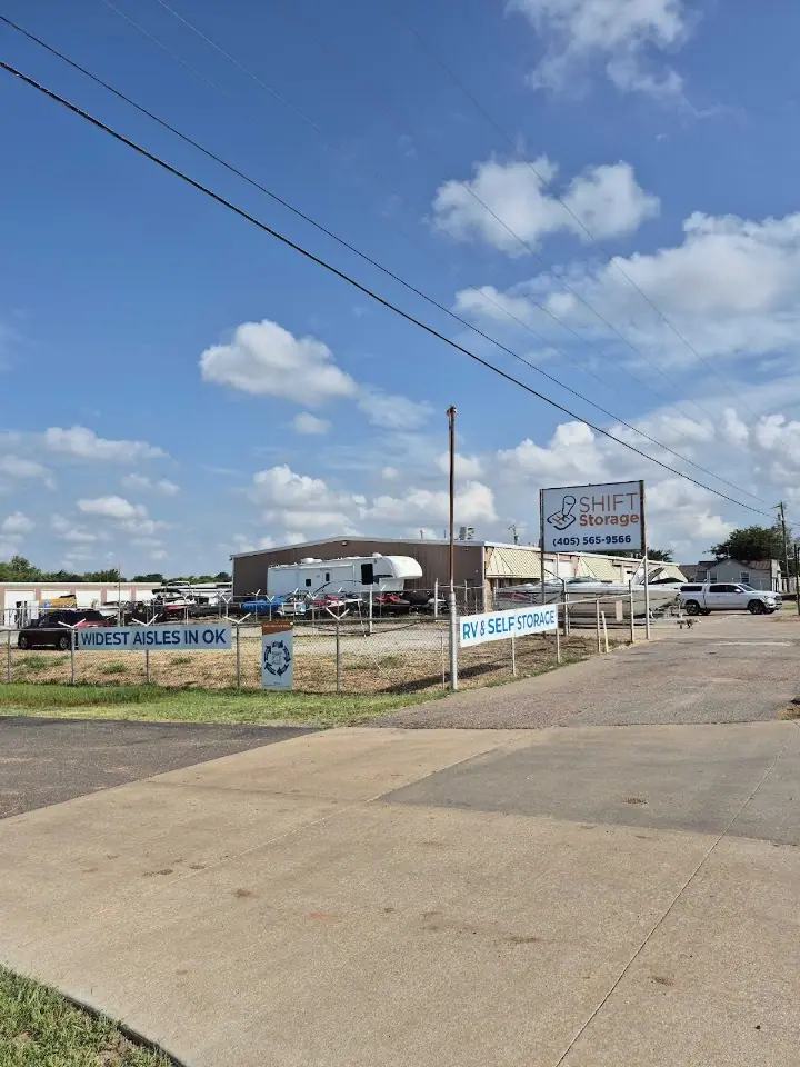 SHIFT Self Storage - Sunnylane, RV storage in Moore